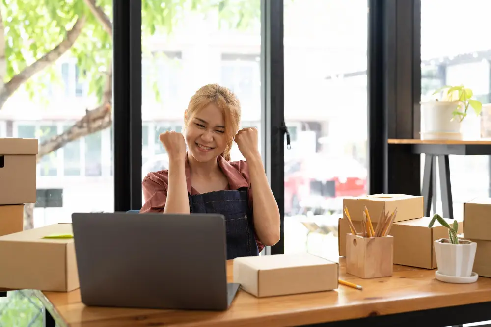 shop-in-usa-from-europe-and-ship-them-all-back-to-your-country-economically-with-kronos-shipping-inc